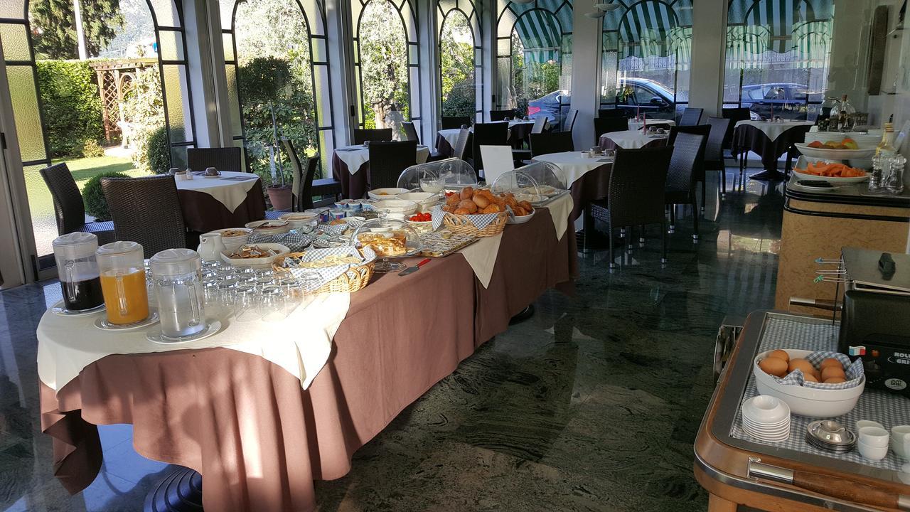 Hotel La Villa Gravedona Bagian luar foto