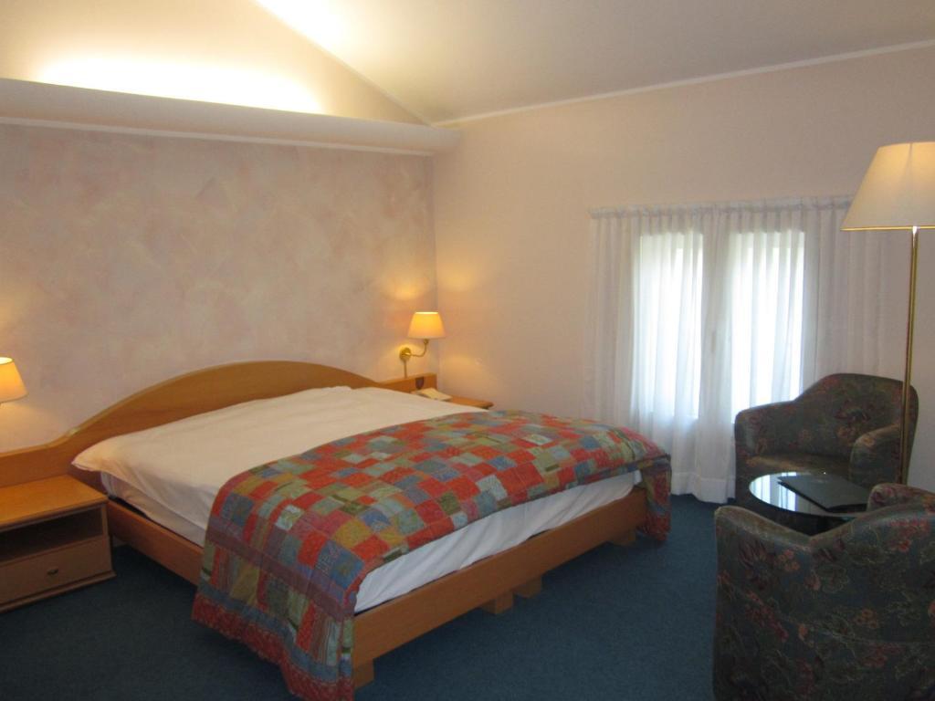 Hotel La Villa Gravedona Ruang foto